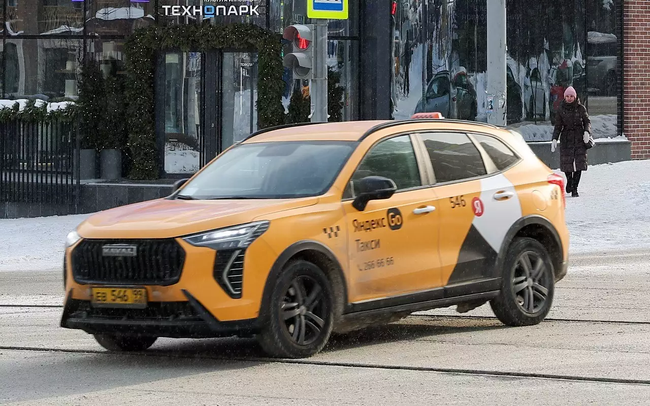 Такси переходит на отечественное: финальный список машин уже утвержден