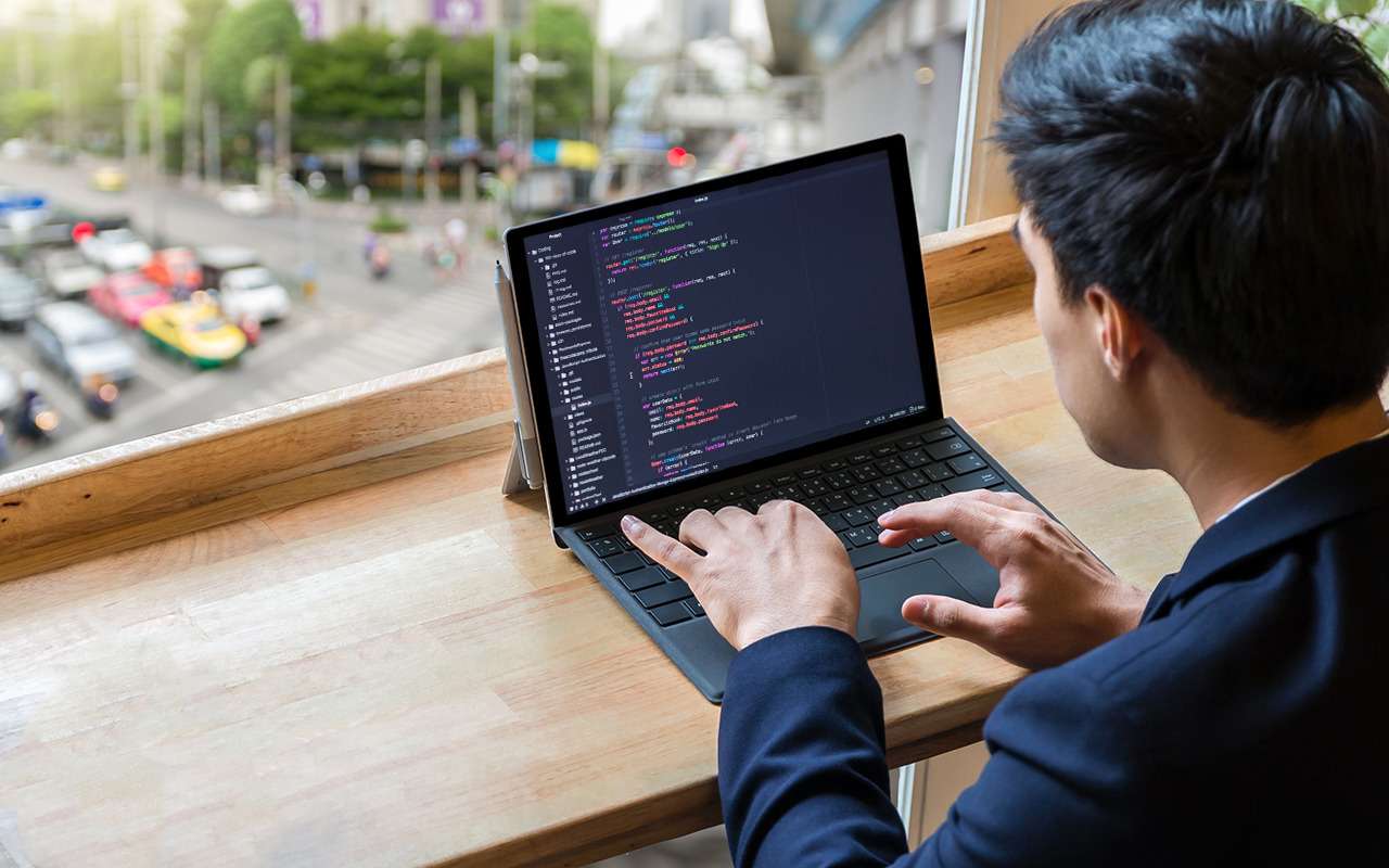 Чиновники заказали госсайт за 15,9 млн евро — программисты возмутились и сделали его бесплатно