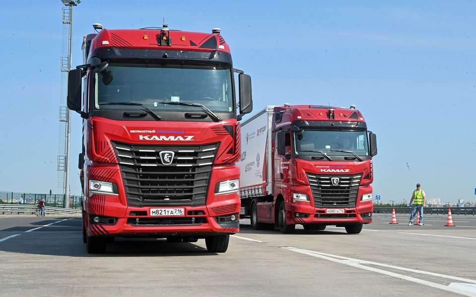 Некоторые авто будут ездить по дорогам России вообще без участия человека — это правда?