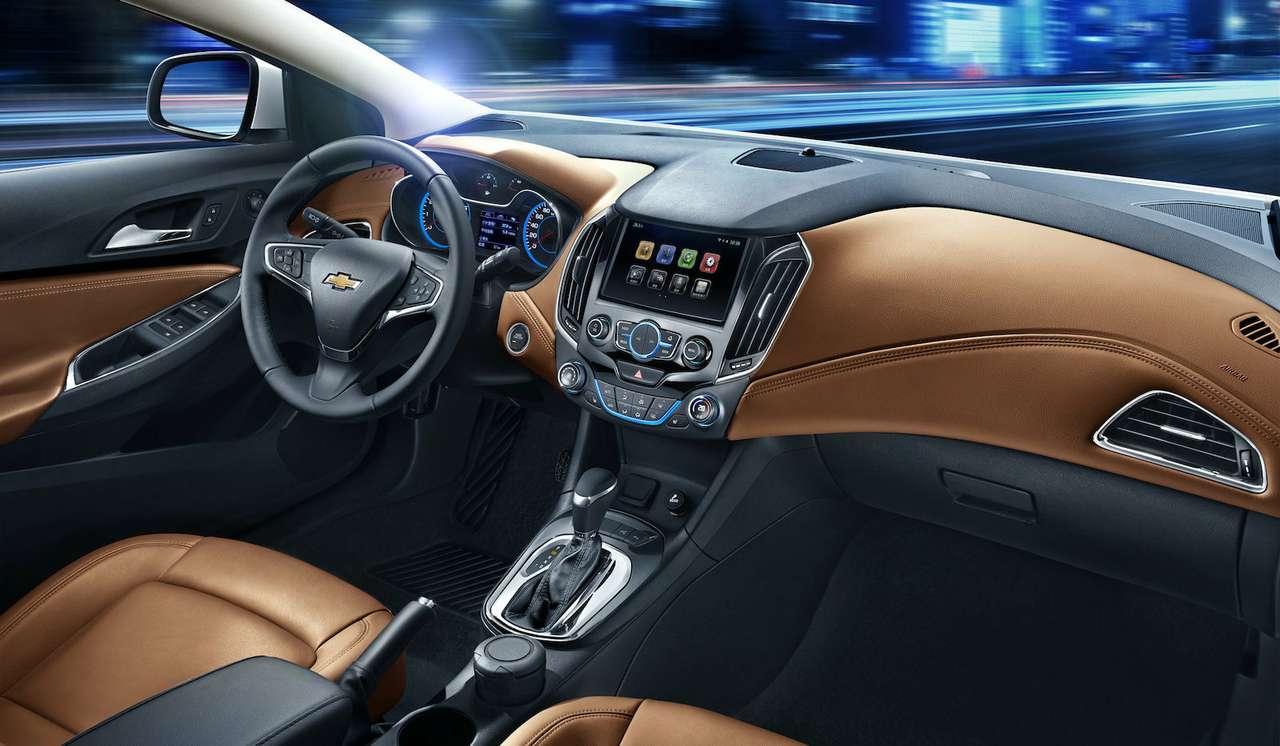 GM рассекретила интерьер нового Chevrolet Cruze