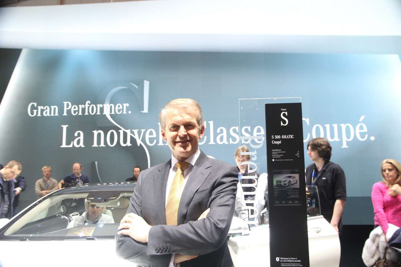 Автомобили Mercedes-Benz избавятся от водителя