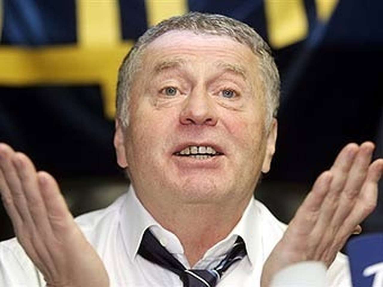 Жириновский уверен, что ГИБДД простит ему езду по встречке