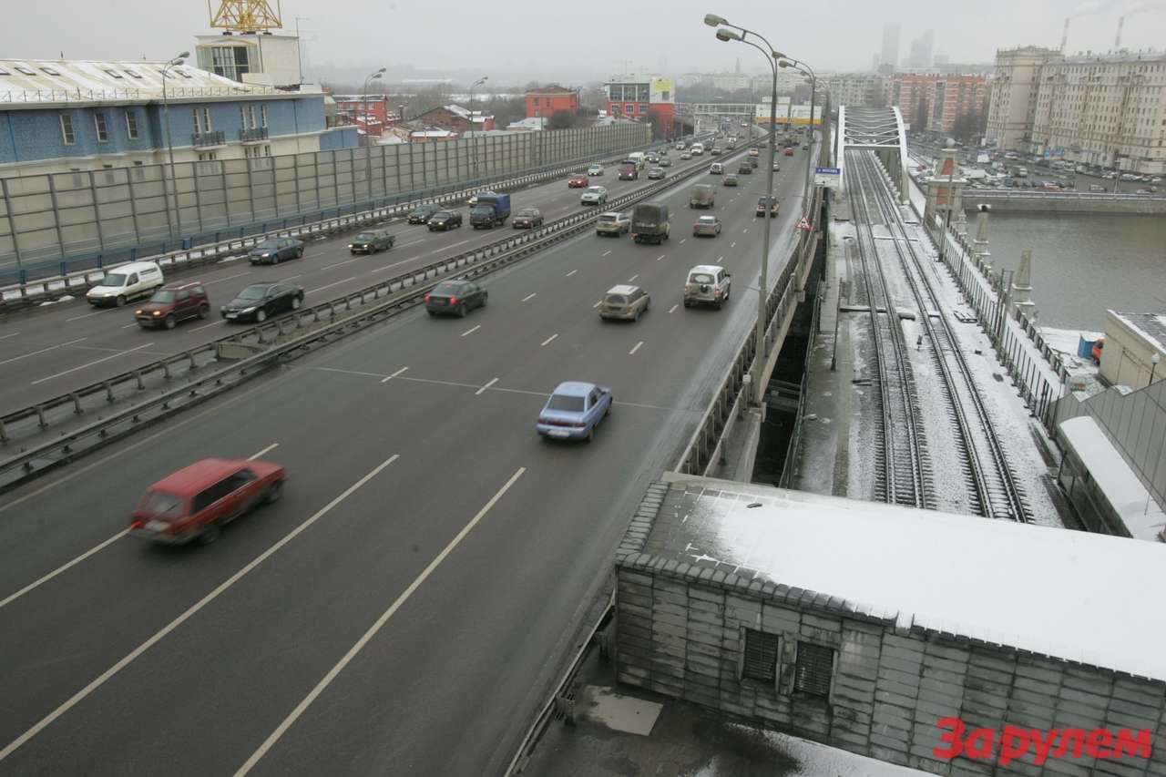 Москва планирует потратить 125 млрд руб. на дороги