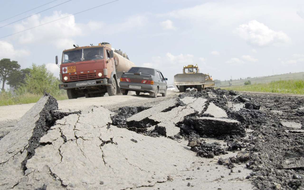 Cобранные «Платоном» деньги предложено отдать на ремонт региональных дорог