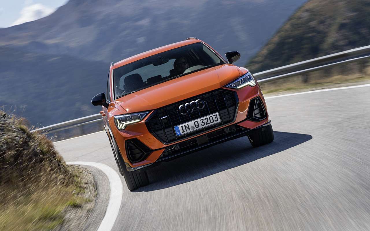 На старте продаж в Европе Audi предложит версию «edition one». Внешне ее отличают броский оранжевый или серый оттенки кузова, а также черные решетка радиатора и шильдики.