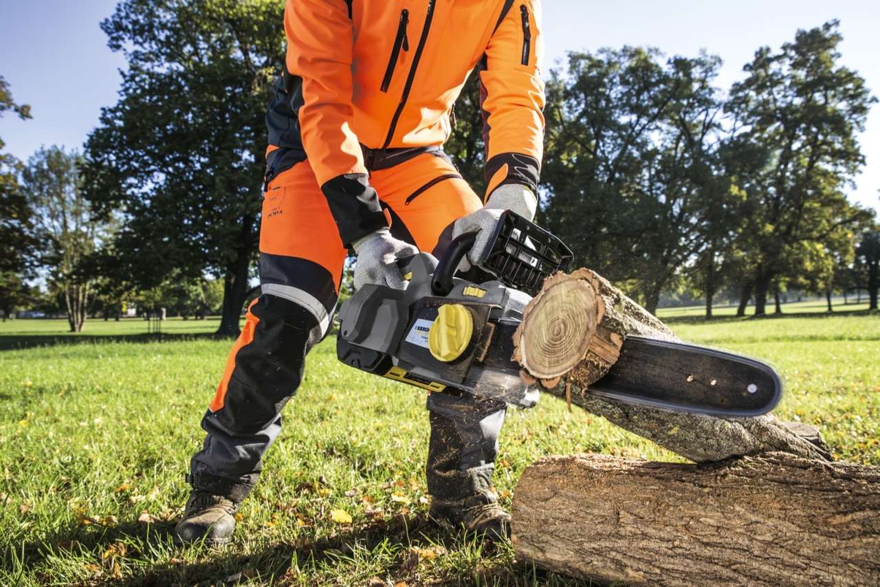 На парковке и далее везде: садовые аккумуляторные инструменты от Kärcher