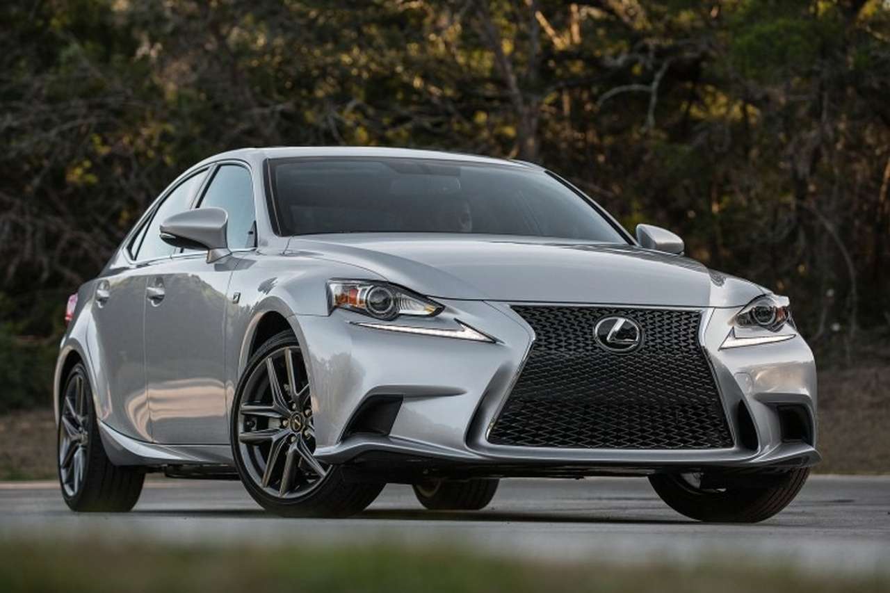 Lexus и Infiniti не будут собирать автомобили в России