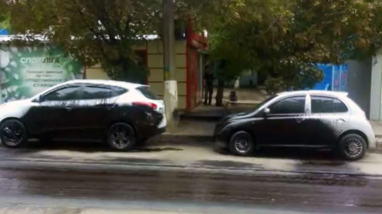 Одно движение — и белое превращается в черное