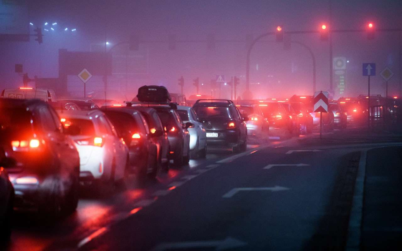 Как проскочить пробки на дачу: 3 способа