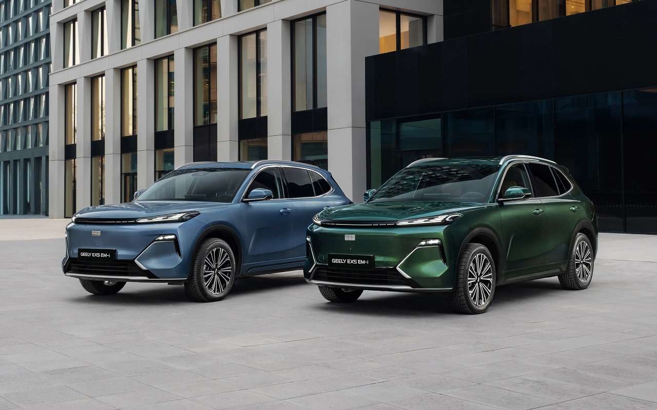Гибридный кроссовер Geely EX5 EM-i