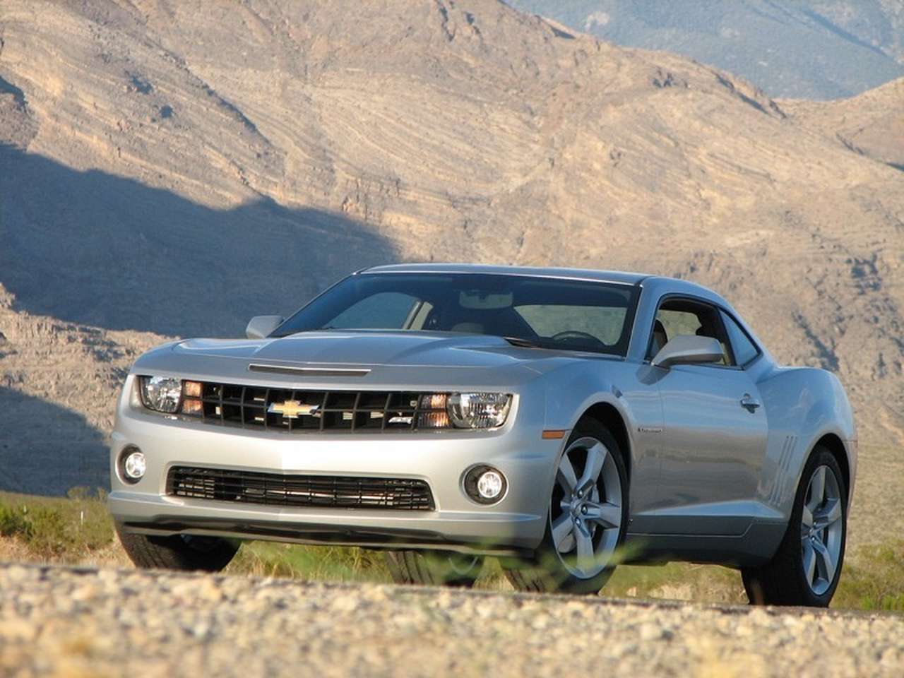 Появились официальные фото Chevrolet Camaro SS