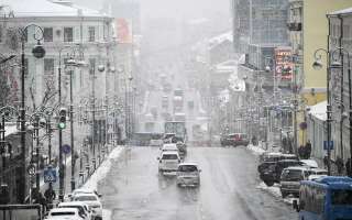 Что нужно делать при выезде на гололедицу