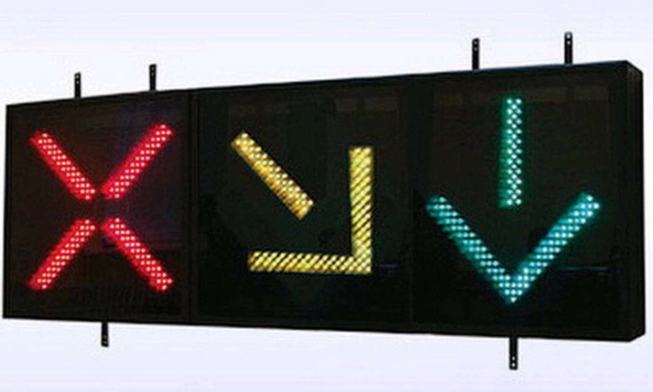 В 2012 году в Москве устроят еще несколько реверсивных полос