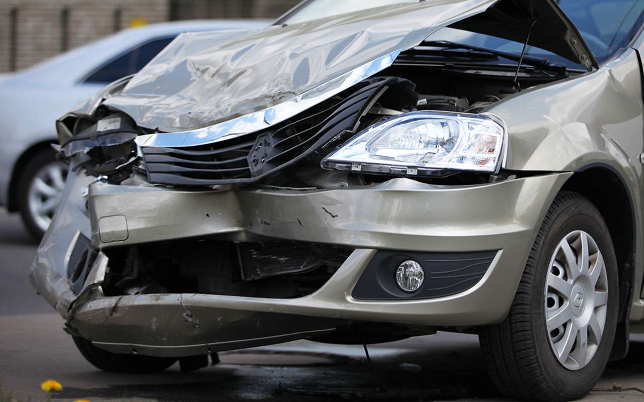 Renault, ВАЗ и Kia — их чаще других разбивают в «хлам». Рейтинг