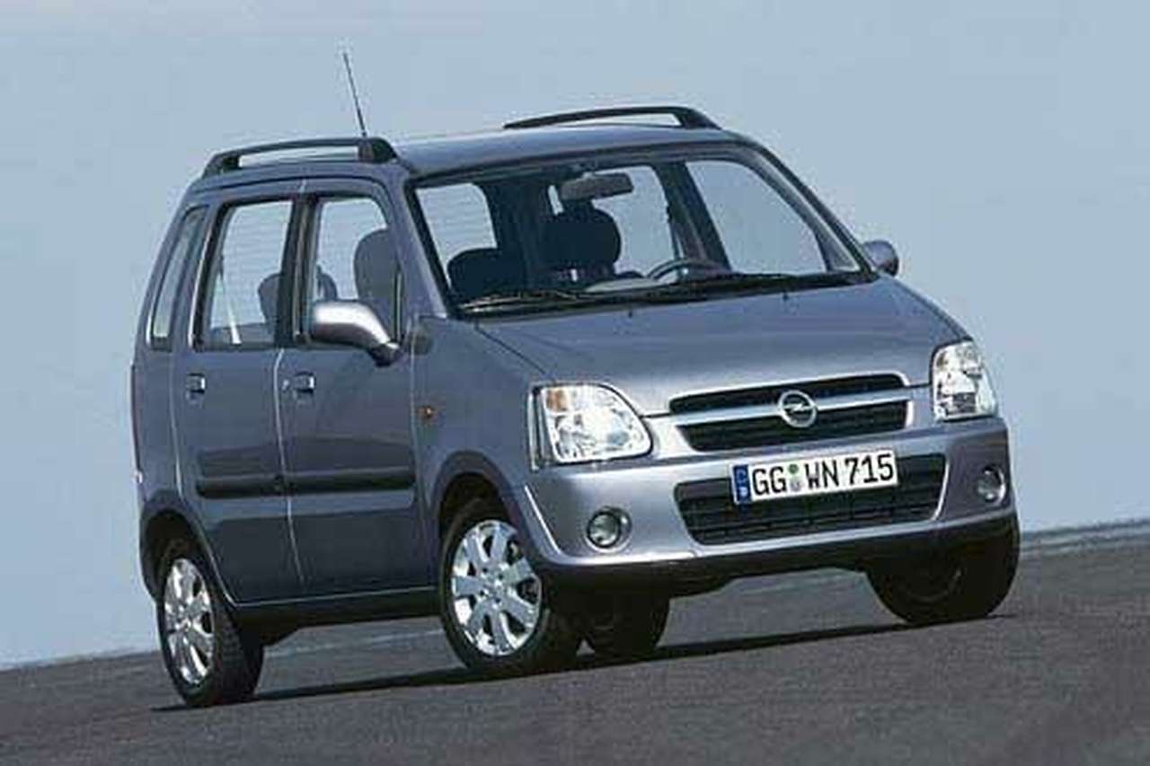 Opel Agila получает новые моторы и ABS