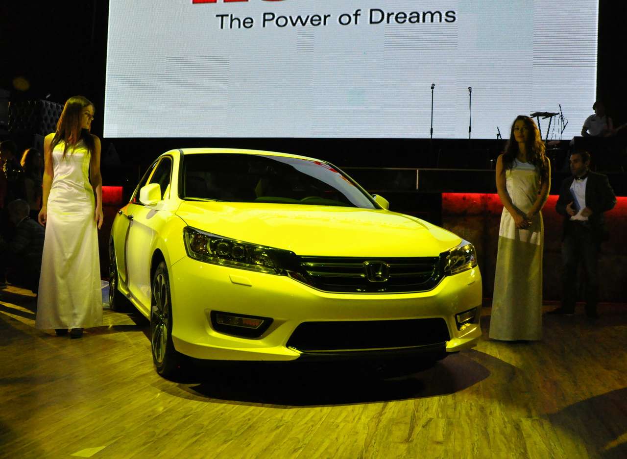 Новая Honda Accord уже в России.