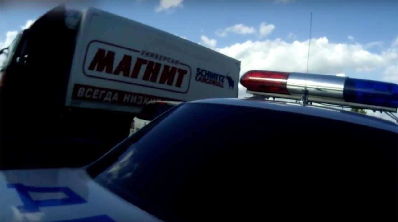 Инспектор спас жизнь участнику ДТП, а сам отправился в больницу