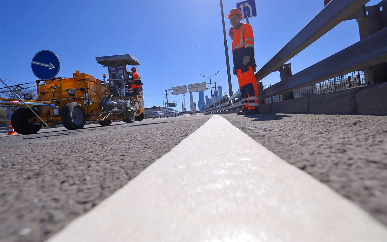 Почему за МКАДом нет разметки?