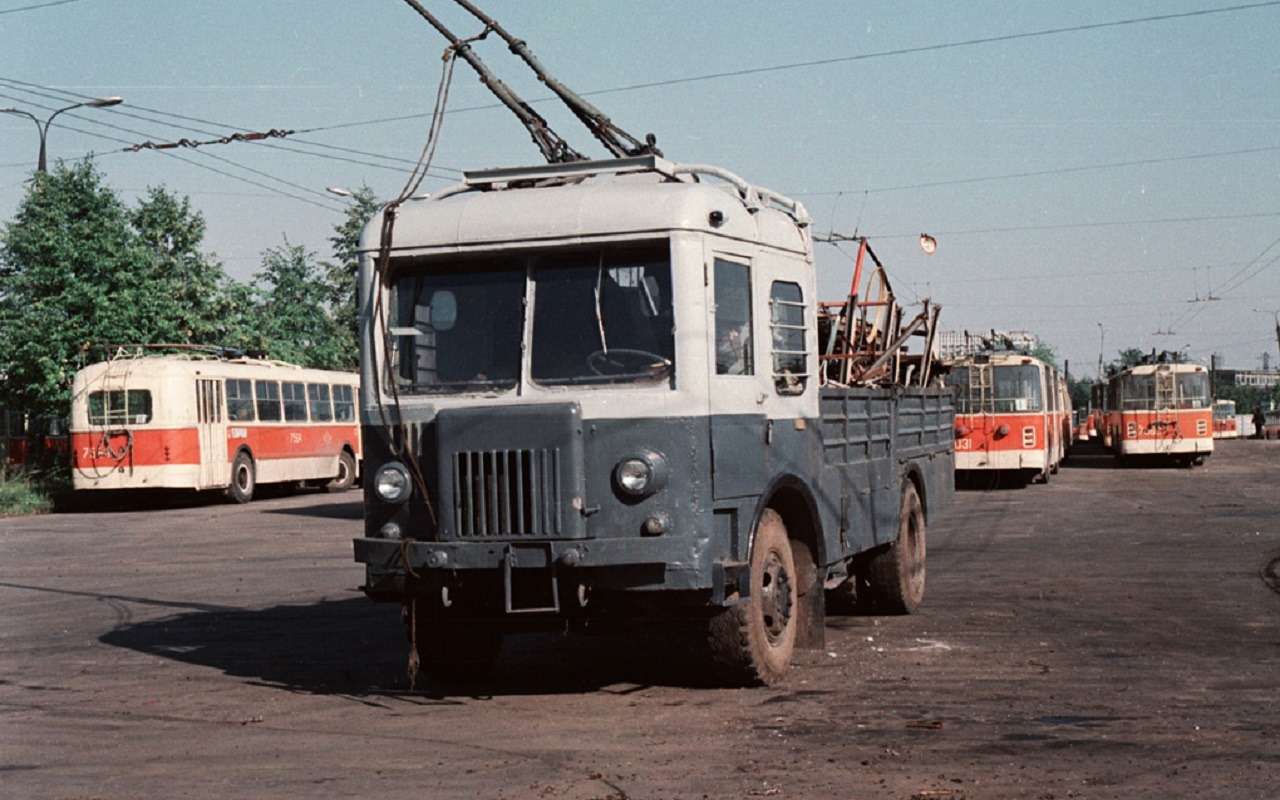 Грузовой троллейбус ТГ‑4
