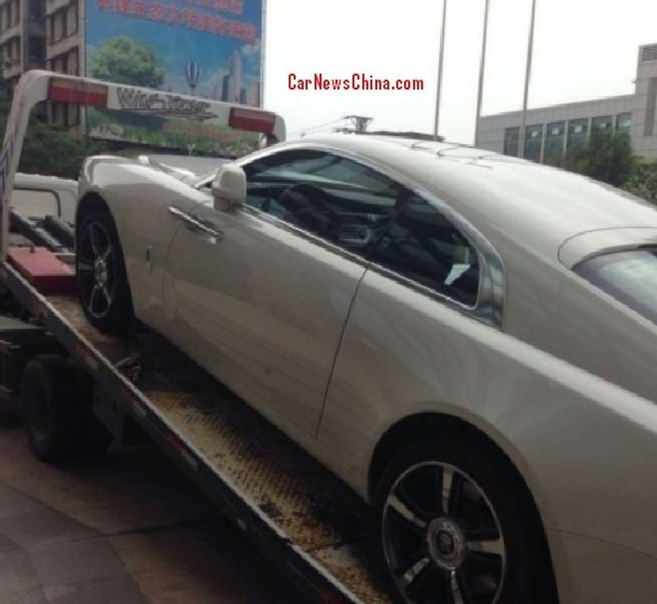 Rolls-Royce Wraith доставили первому покупателю в Китае
