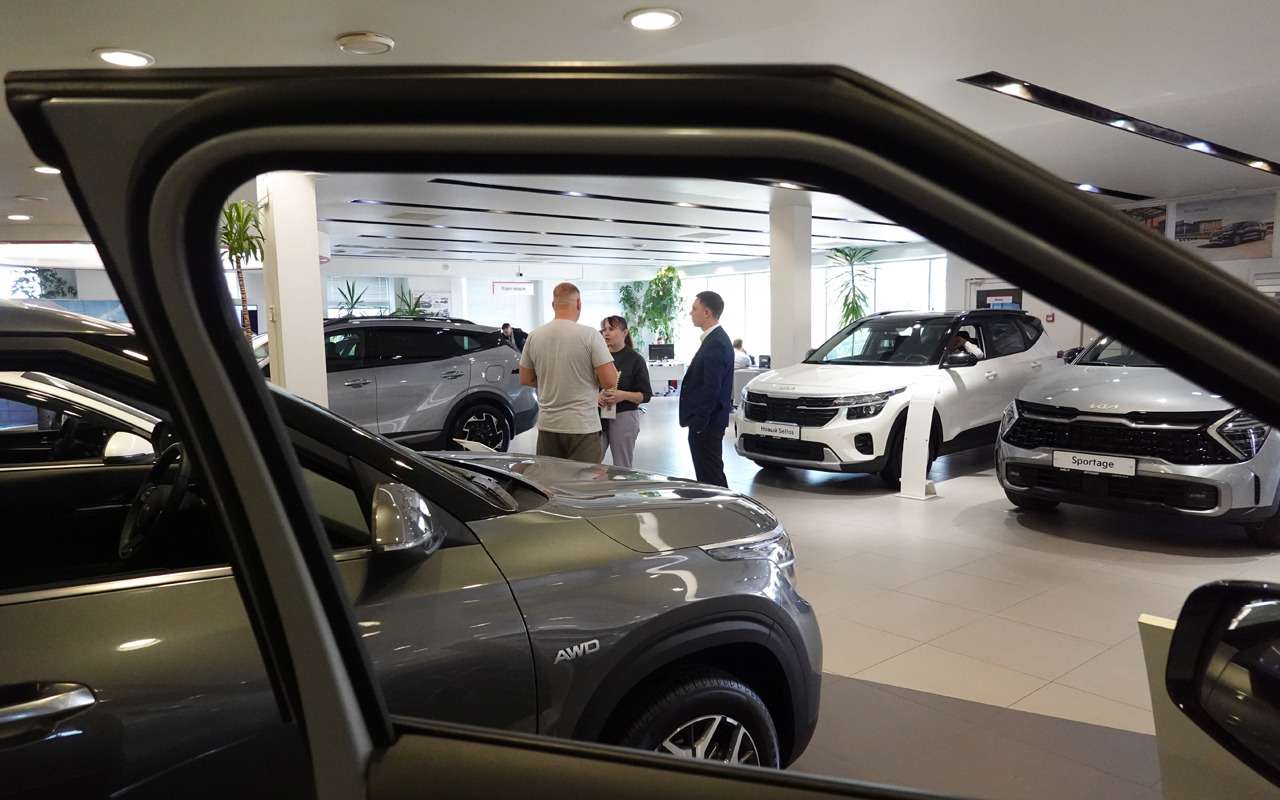 Глава дилеров бьет тревогу из-за нашествия китайских марок