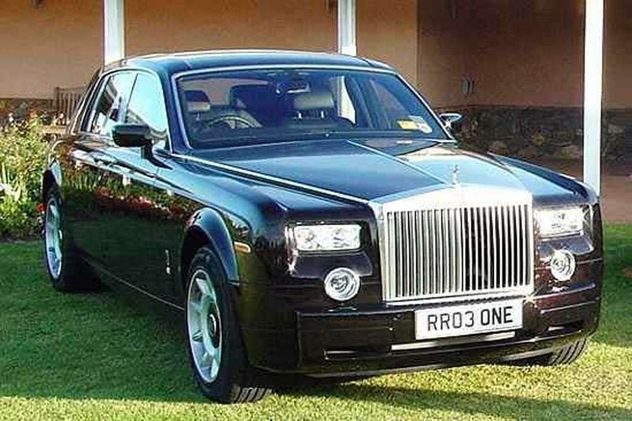 Rolls-Royce открывает салон в Гонконге