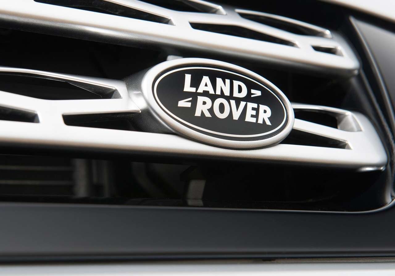 По баварским заветам: Range Rover превратится в кросс-купе