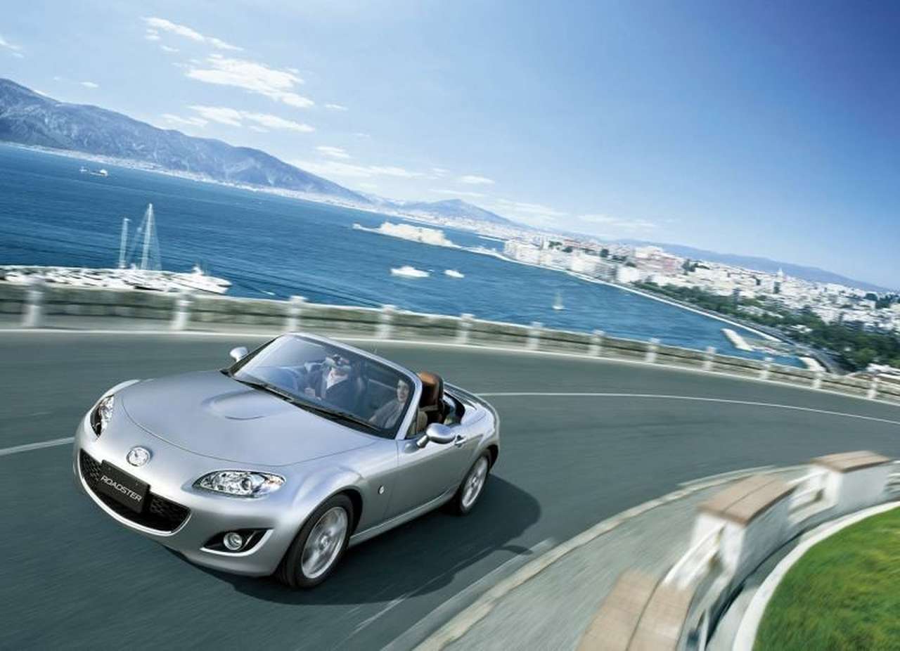 Mazda Roadster уже в Японии