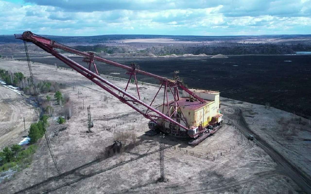 Шагающий экскаватор ЭШ 14.65