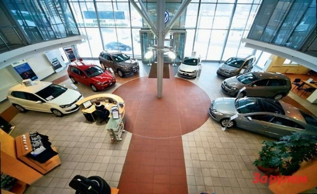 Госдума может разрешить регистрацию машин в автосалонах