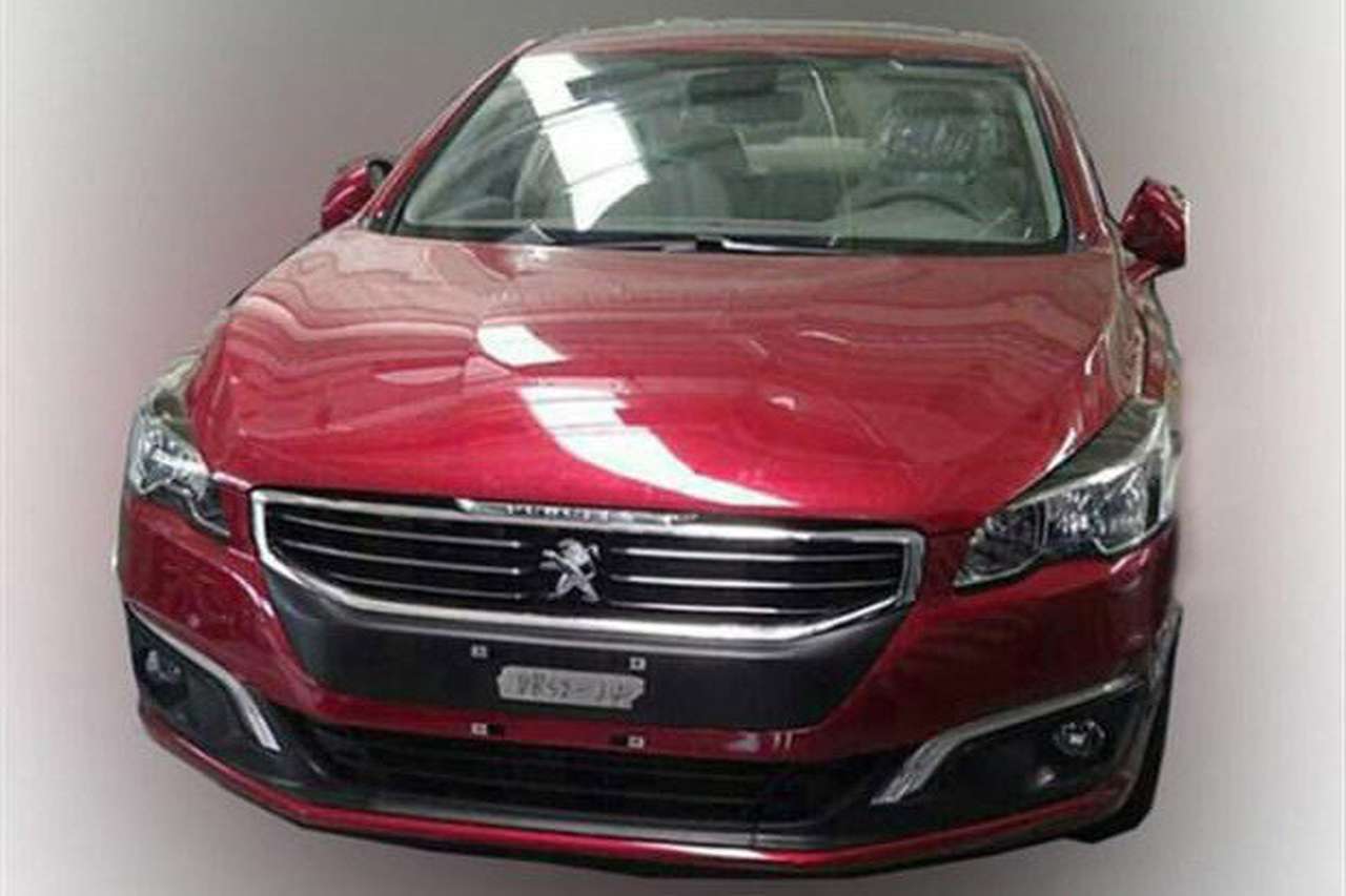 Седан Peugeot 508 показал свое новое лицо