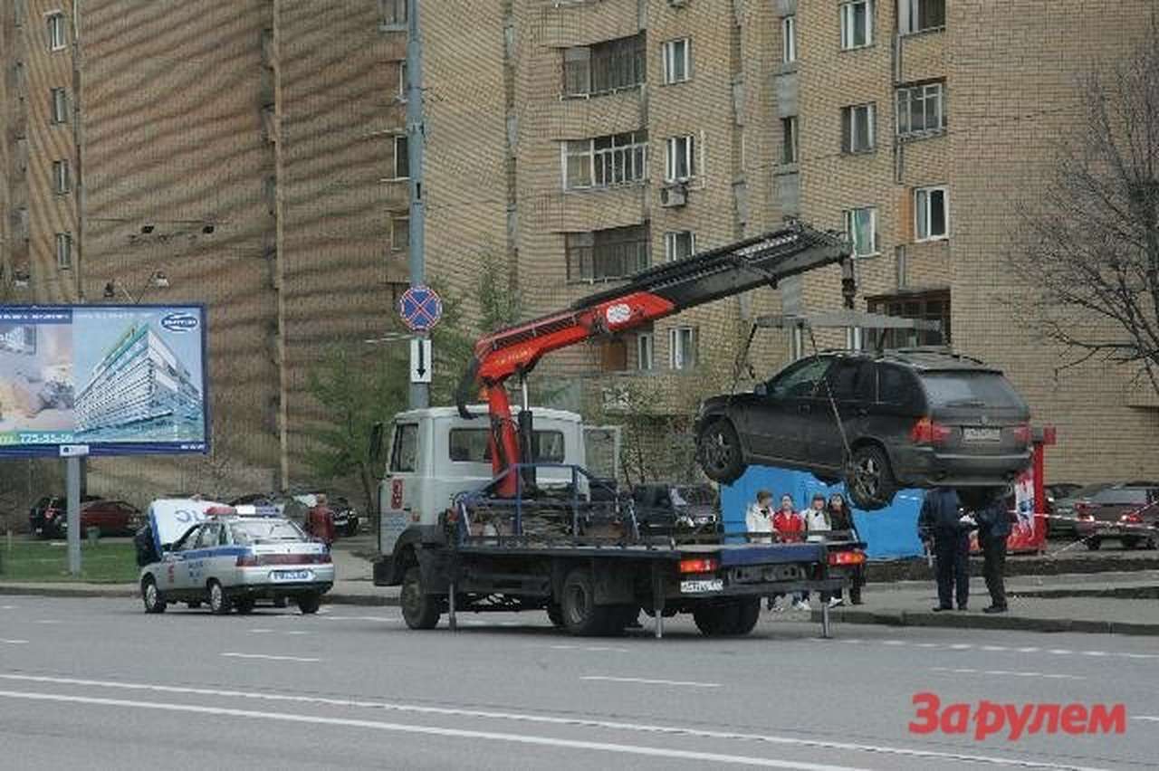 «Билайн» и «Мегафон» промолчат об эвакуации автомобиля