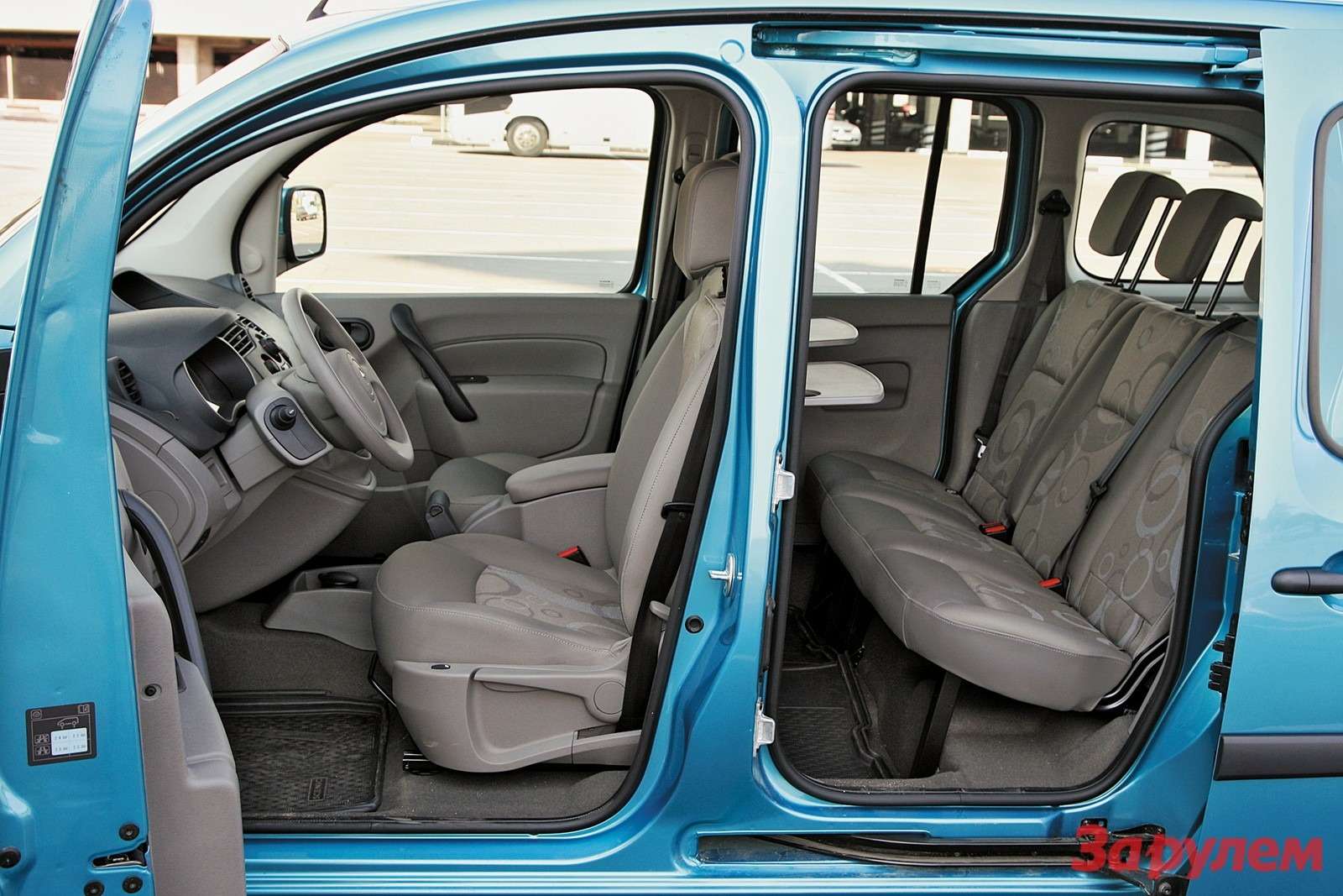 Renault Kangoo салон