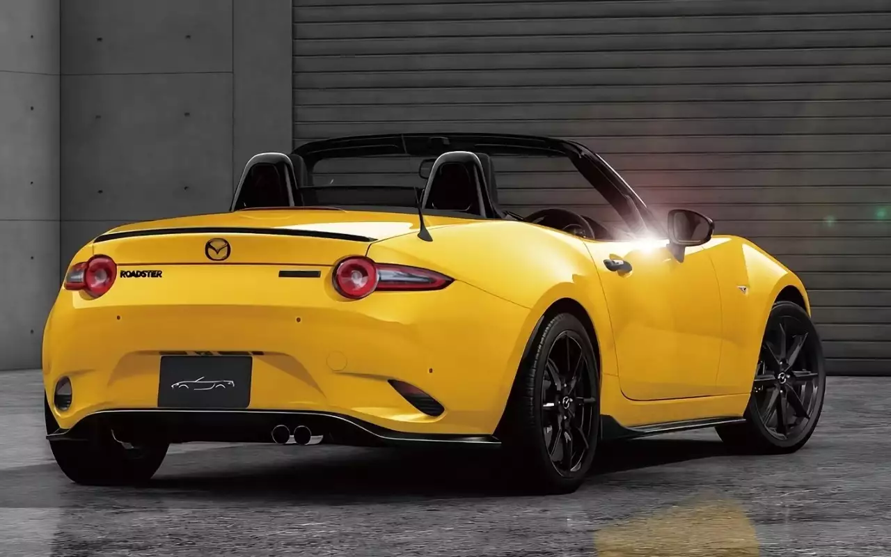 Mazda Roadster ND в цвете Sunflower Yellow