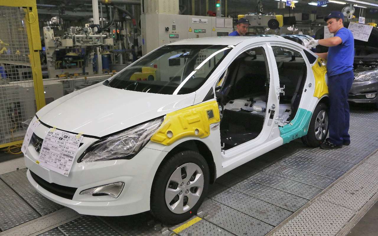 Росстат посчитал, насколько снизилось производство автомобилей в РФ в 2016 году