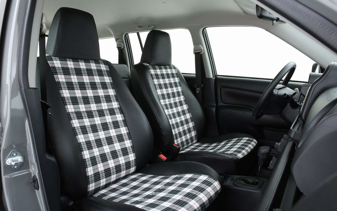 Интерьер Toyota Probox