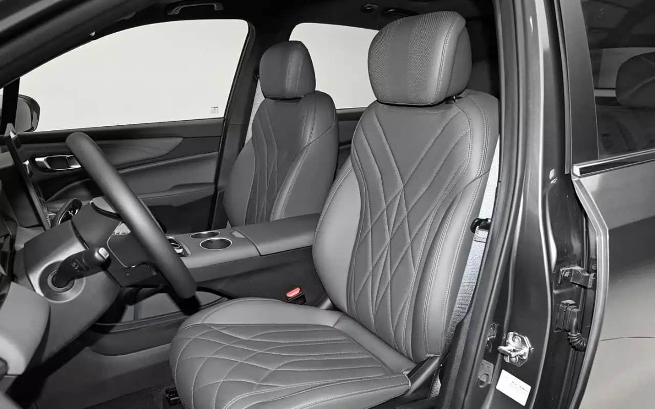 Интерьер Geely Boyue REV (Atlas)