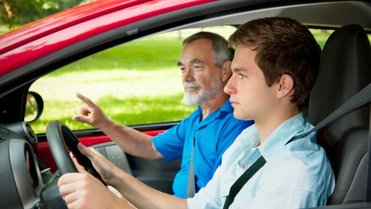 Читатели ЗР нарисовали «портрет» авто для начинающего водителя