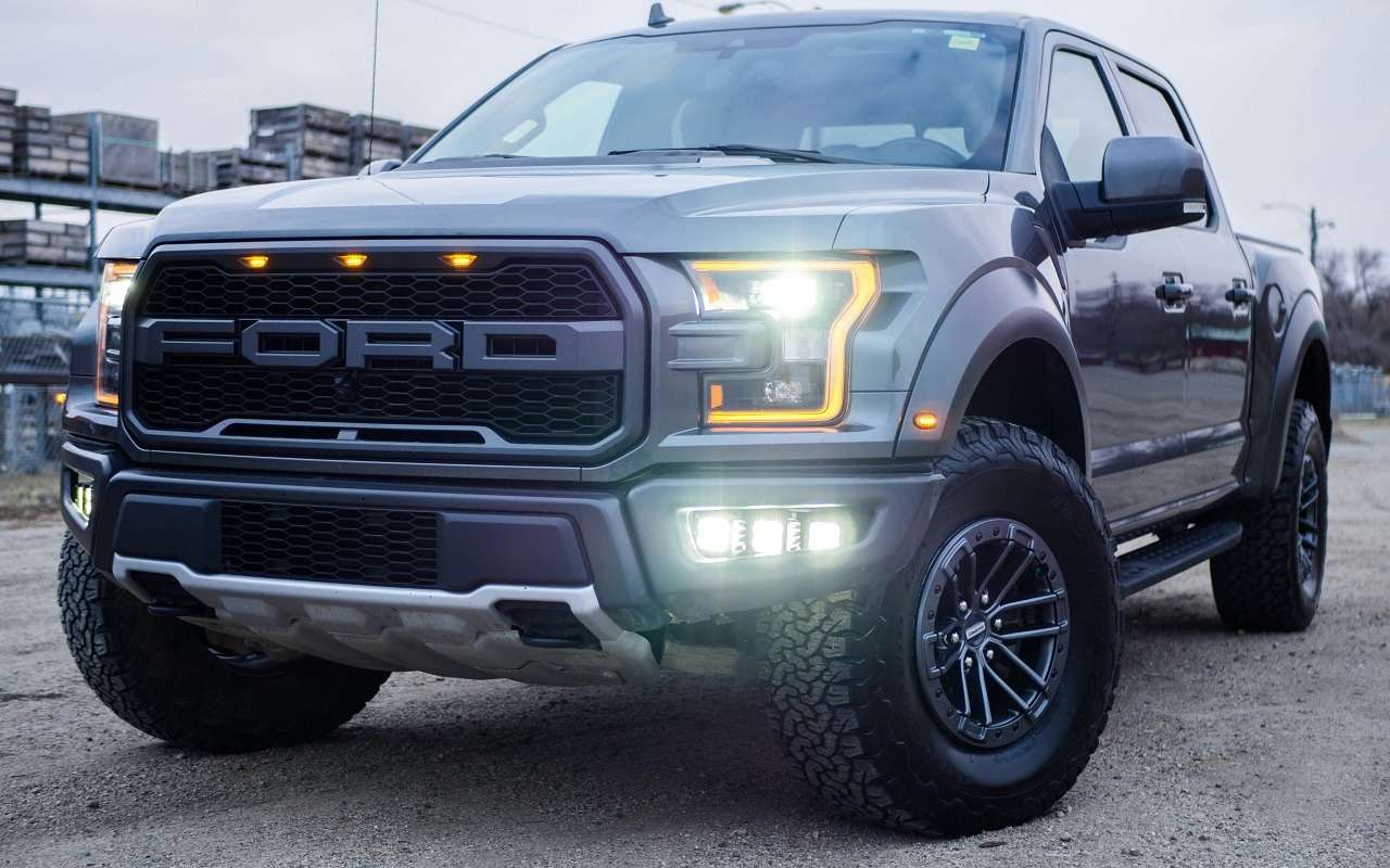 Ford готовит сверхмощный автомобиль для экстремальных условий: подробности