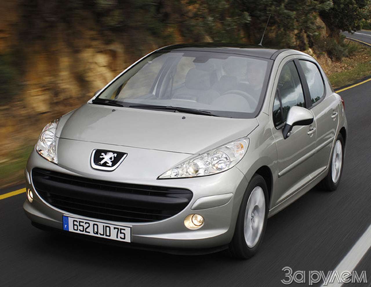 Peugeot 207. Peugeot рассекретила новинку до официальной премьеры.