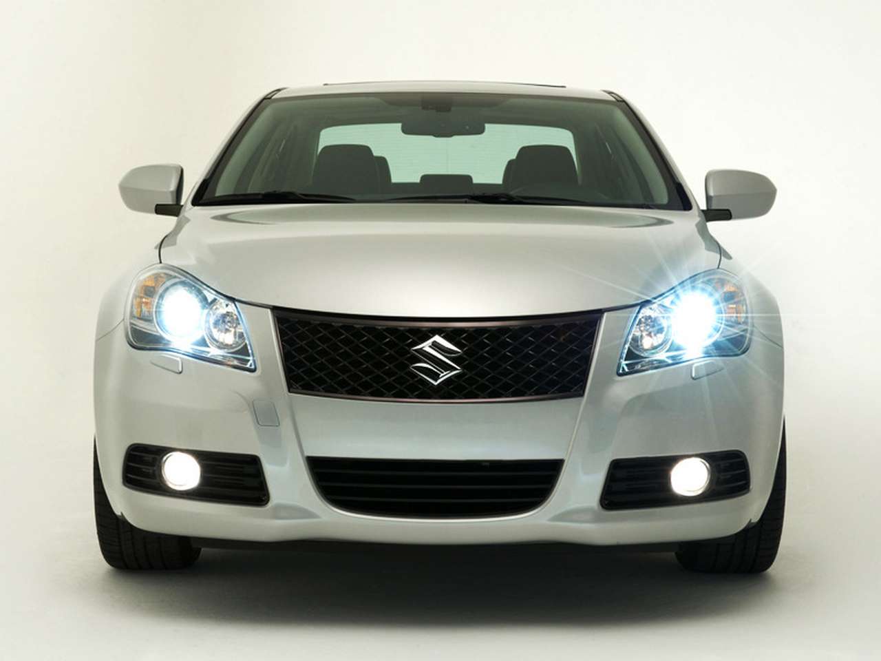 Suzuki Kizashi захватит российский рынок