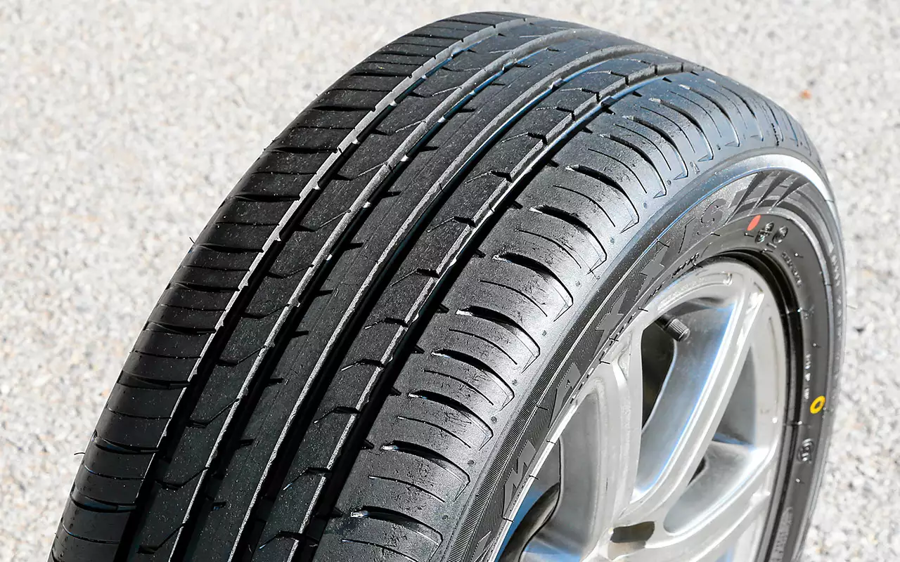 Maxxis premitra hp5 225 60 r17