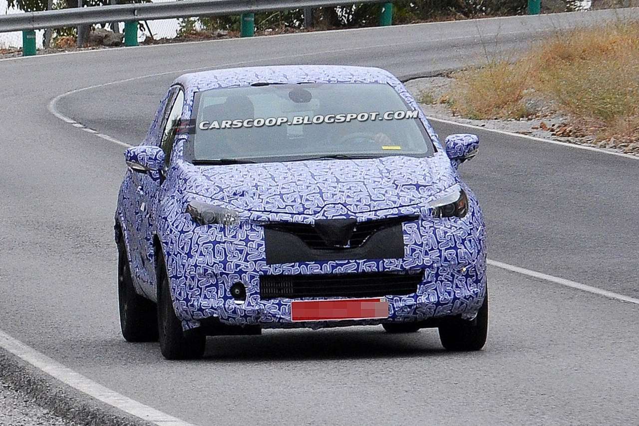 Субкомпактный кроссовер Renault впервые замечен на тестах
