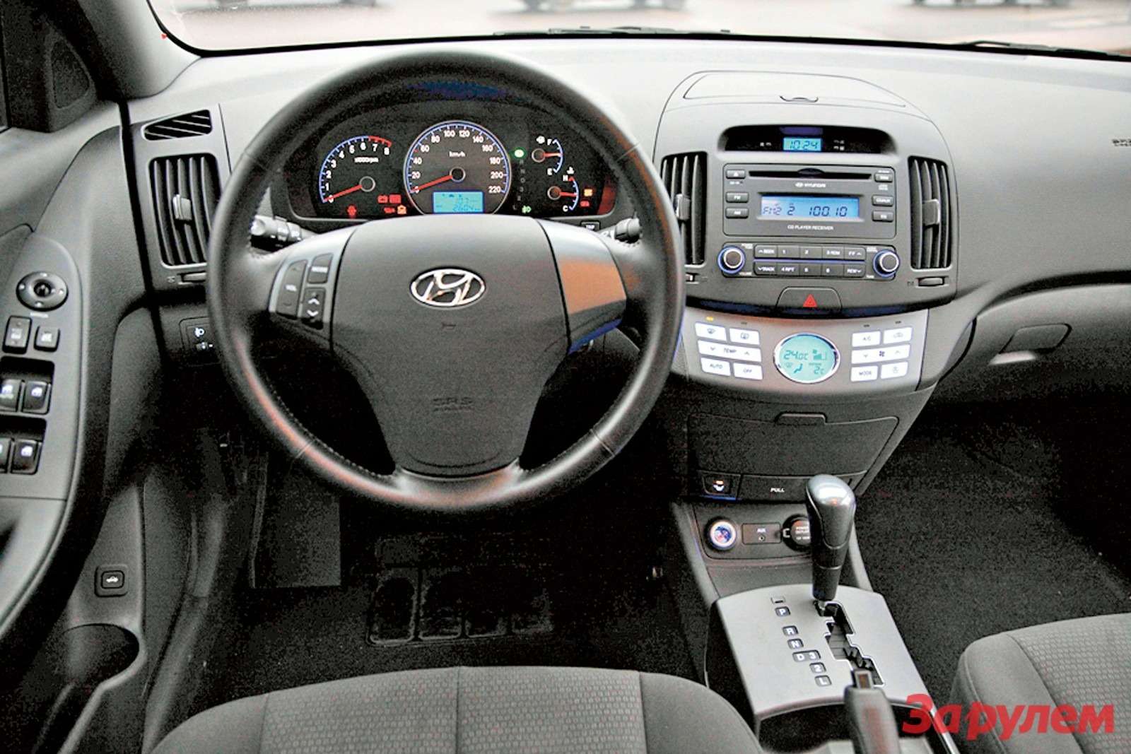 Hyundai Elantra XD 2006 салон