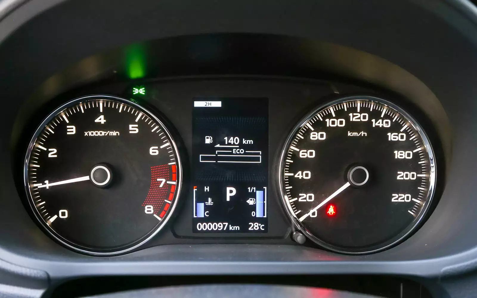 Спидометр паджеро спорт. Митсубиси Паджеро спорт спидометр. Mitsubishi Pajero Sport 2018 спидометр. Mitsubishi Pajero 2017 спидометр. Спидометр Pajero Sport 3.