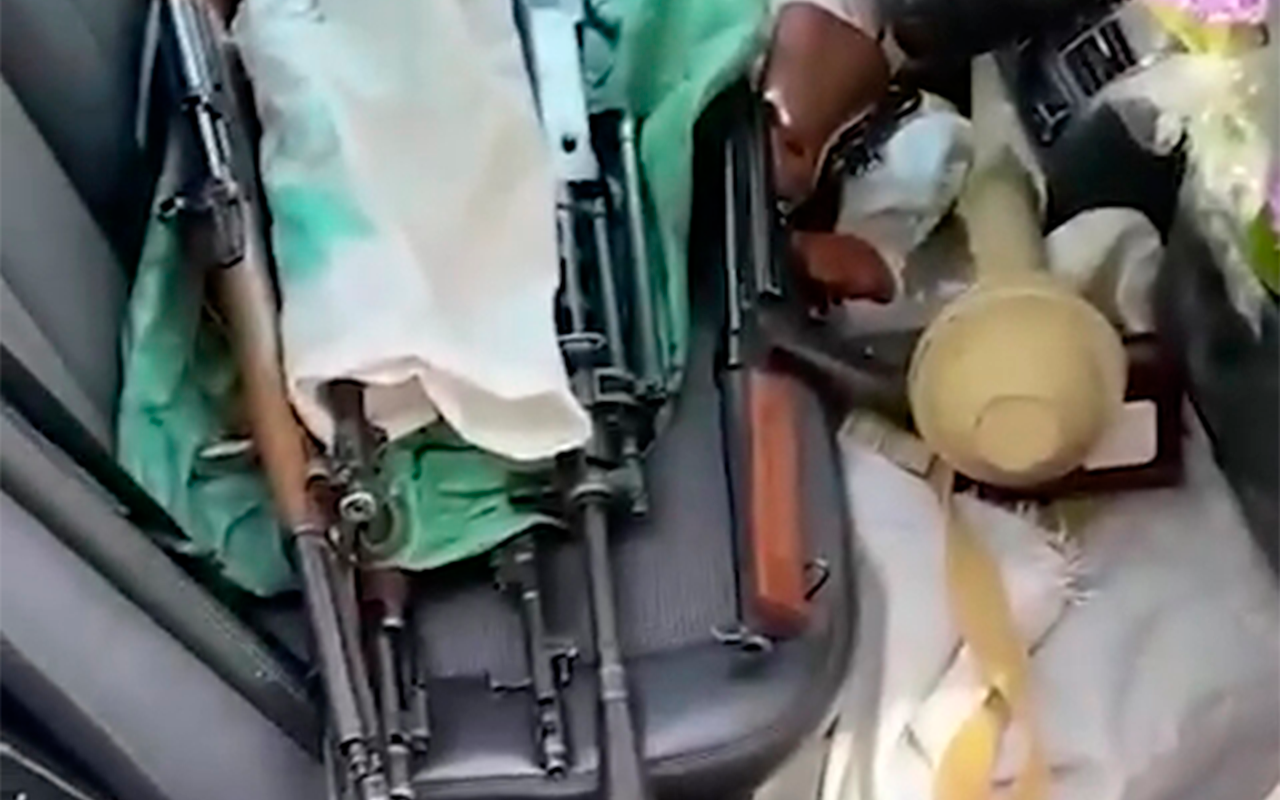 Сочинец перевозил в автомобиле целый арсенал оружия