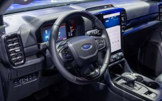 Интерьер Ford Everest Tremor