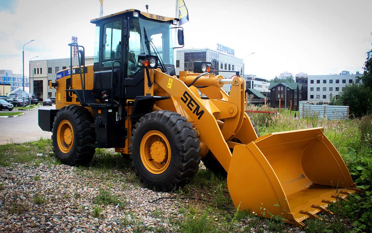 Бульдозер Cat D5 — с камерой заднего вида и антибуксом