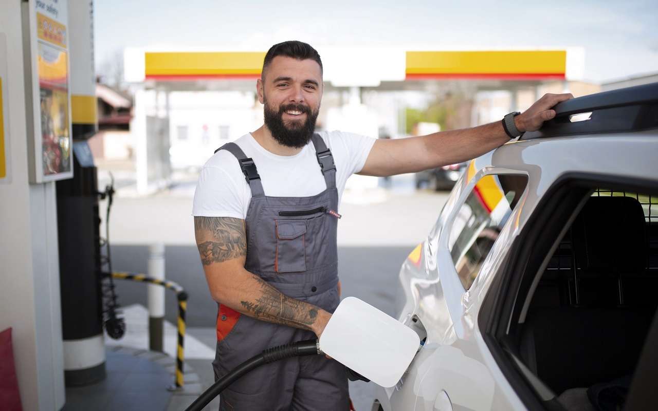 В этих регионах бензин один из самых дешевых в России — называем топ-3