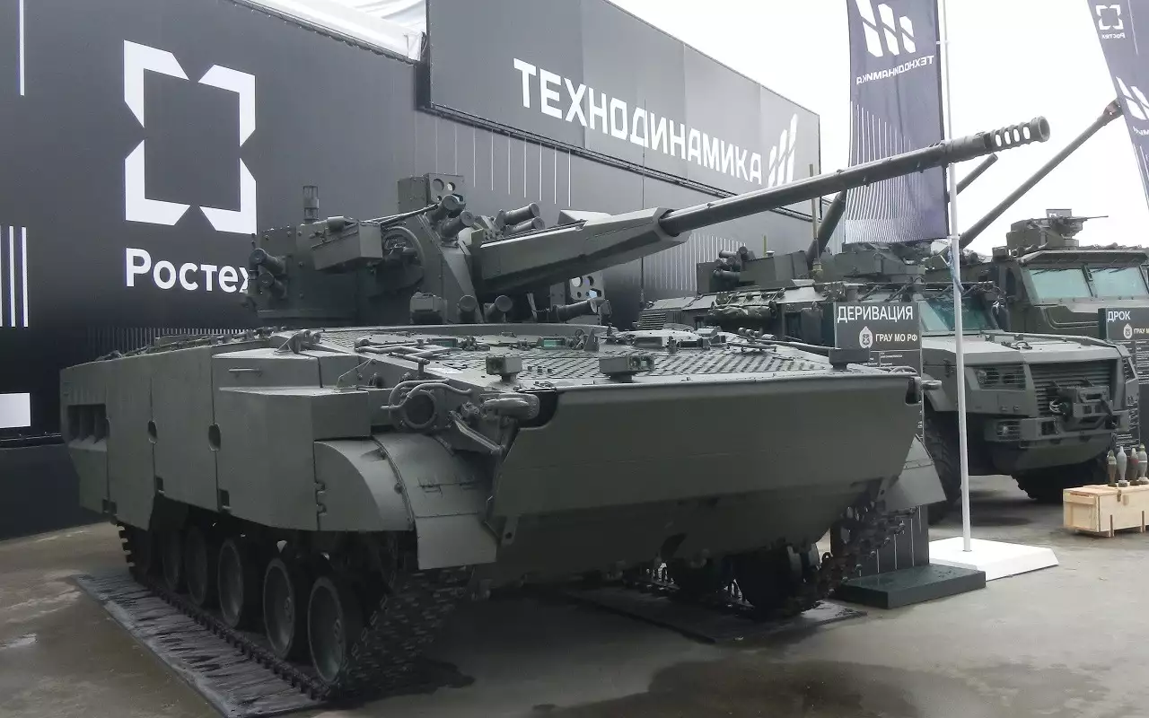 Орудие «Деривации» может отрабатывать по воздушным целям, летящим со скоростью до 500 метров в секунду.